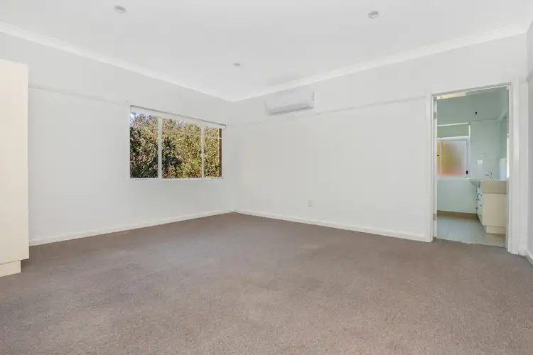 Fifth view of Homely apartment listing, 2/15 Bignold Avenue, East Bendigo VIC 3550