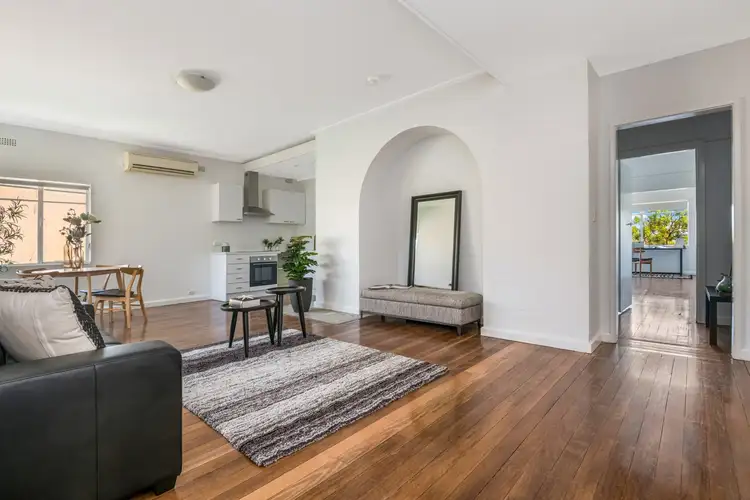 Second view of Homely apartment listing, 4/15 Bignold Avenue, East Bendigo VIC 3550