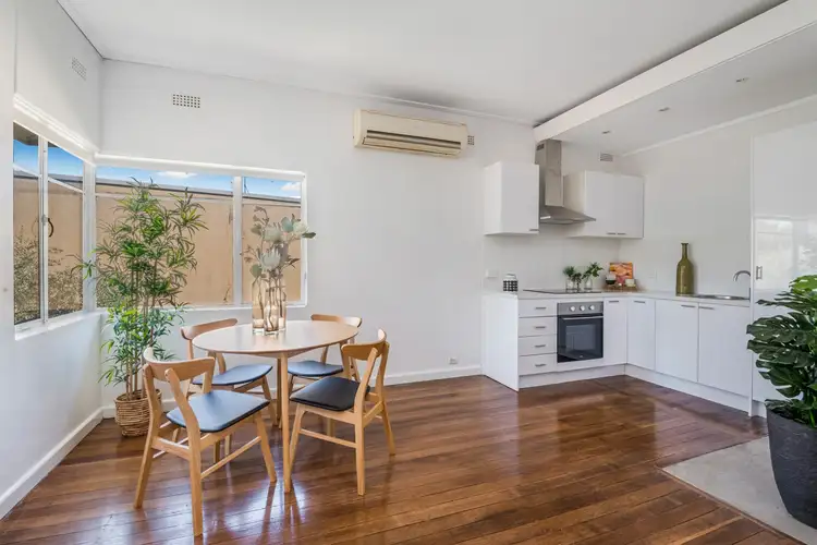 Third view of Homely apartment listing, 4/15 Bignold Avenue, East Bendigo VIC 3550