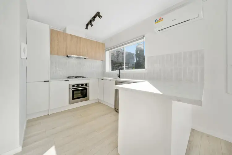 Third view of Homely apartment listing, 5/1 Omeo Court, Bentleigh East VIC 3165