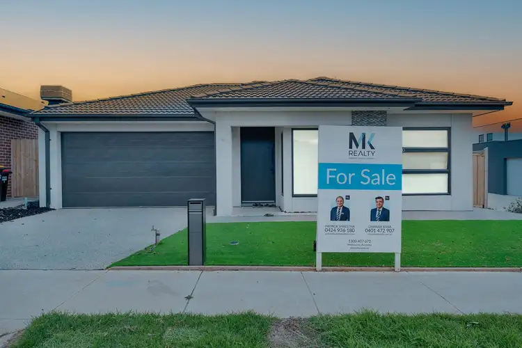 4 Sparrowhawk Crescent, Deanside VIC 3336