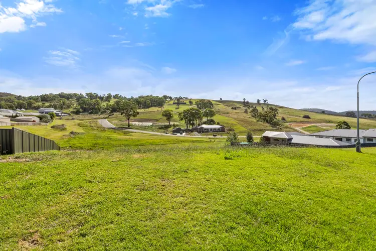 31 Kirkley Street, South Bowenfels NSW 2790