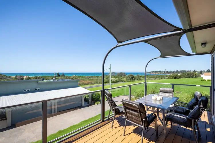2/10 George Lane, Bermagui NSW 2546