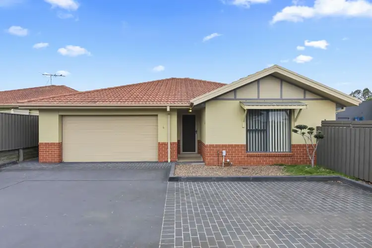 4/12 Denton Park Drive, Rutherford NSW 2320