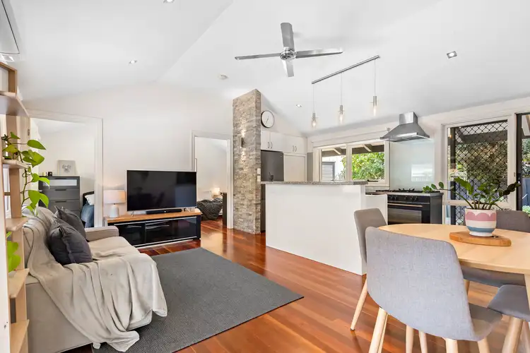 1/30 Catalina Avenue, Dromana VIC 3936