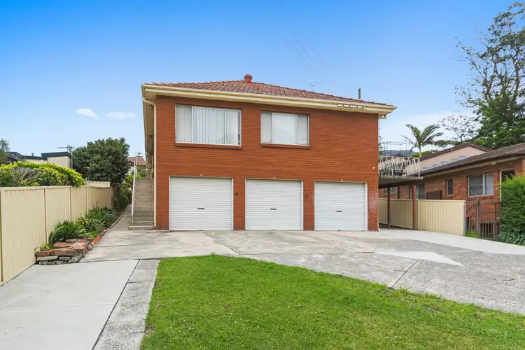 Main view of Homely unit listing, 4/6 Buckle Crescent, West Wollongong NSW 2500