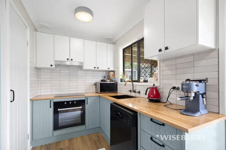 2 Carreela Close, Gorokan NSW 2263