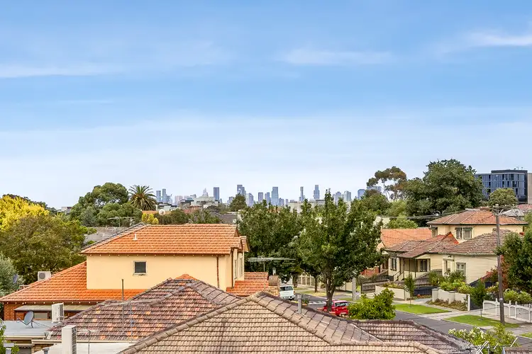 16/3 Royal Avenue, Essendon North VIC 3041