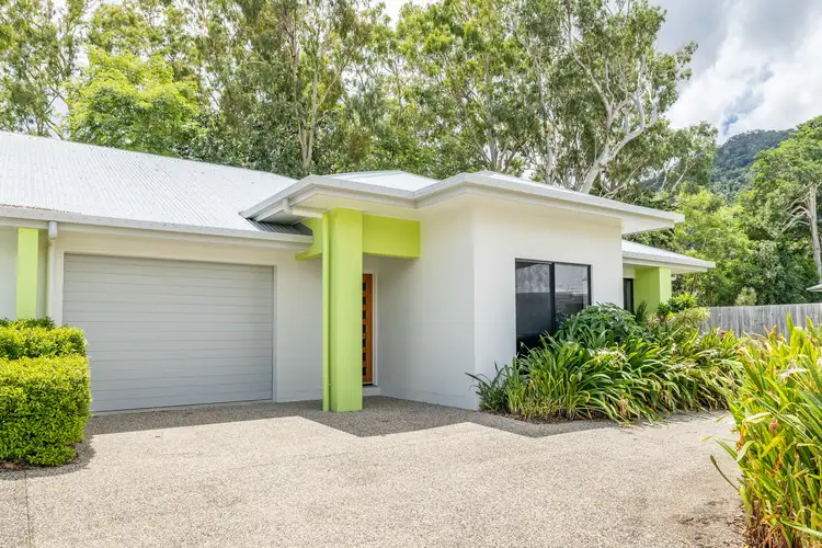 2/11 Jessamine Close, Cannonvale QLD 4802