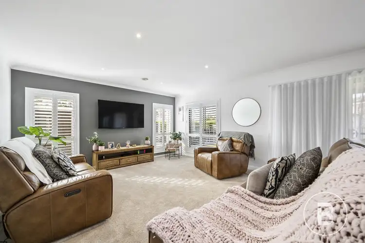 Second view of Homely house listing, 5 Inland Court, Maryborough VIC 3465