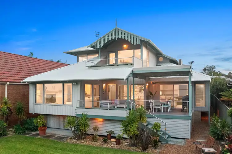 11 Hinemoa Avenue, Killarney Vale NSW 2261