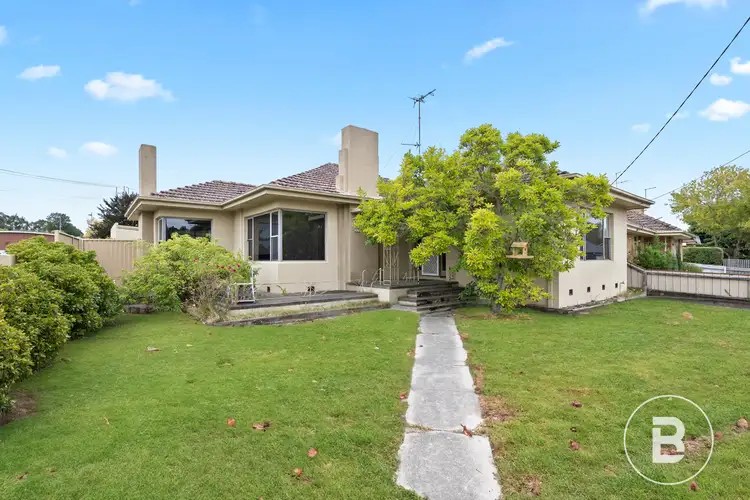 205 Main Road, Golden Point VIC 3350