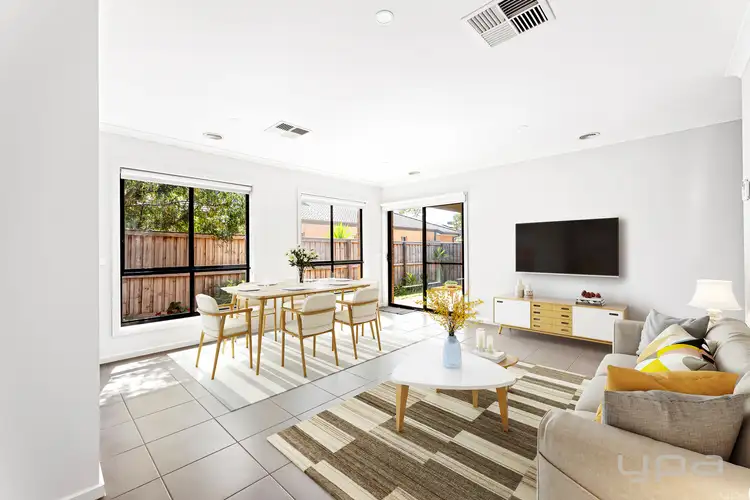 Second view of Homely house listing, 4 Wolomina Crescent, Werribee VIC 3030