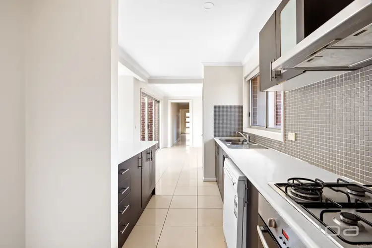 Fifth view of Homely unit listing, 1/6 Montana Drive, Werribee VIC 3030