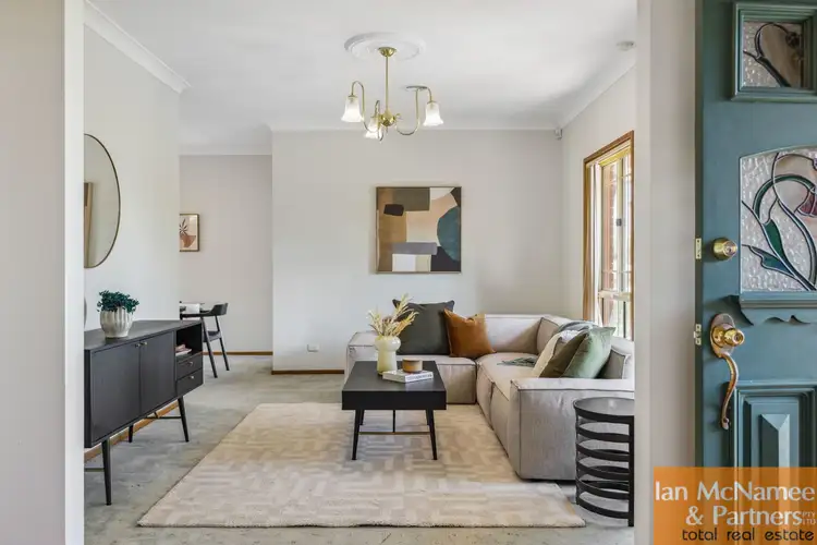 1 Wangara Crescent, Queanbeyan West NSW 2620