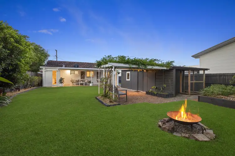18 Platypus Road, Berkeley Vale NSW 2261