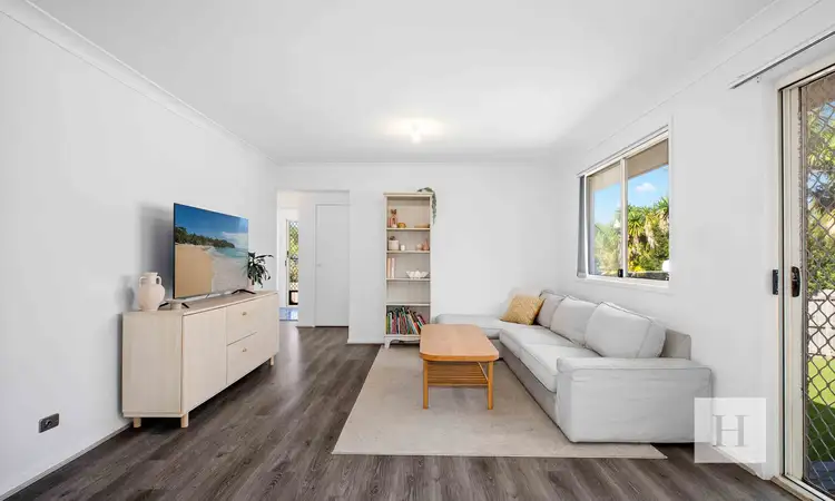 Second view of Homely house listing, 4 Roma Place, Woongarrah NSW 2259