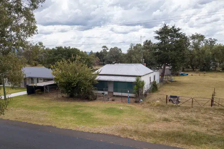 12 Waddell Street, Wattamondara NSW 2794