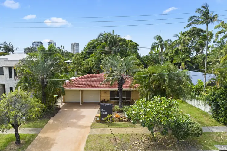 15 Ashgrove Avenue, Runaway Bay QLD 4216