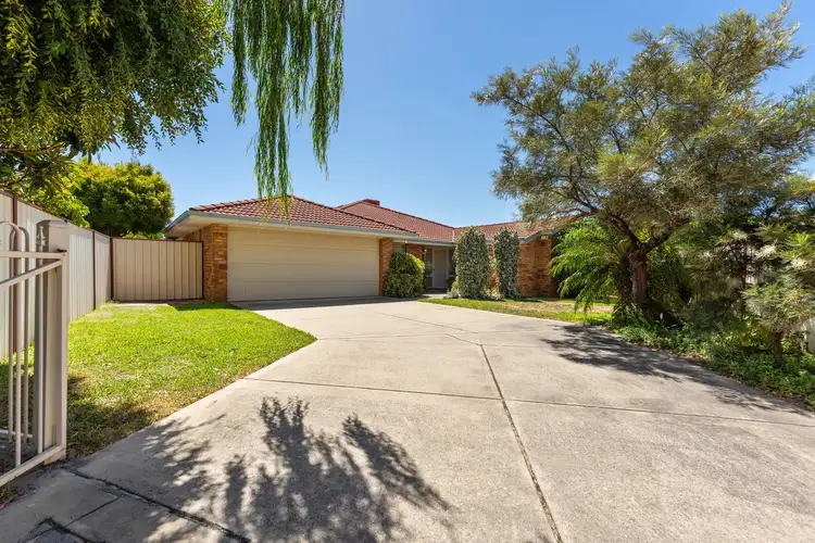 7 Aruba Court, Southern River WA 6110