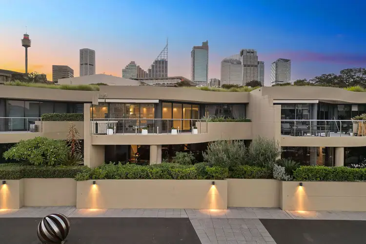 Main view of Homely apartment listing, 6/10 Lincoln Crescent, Woolloomooloo NSW 2011