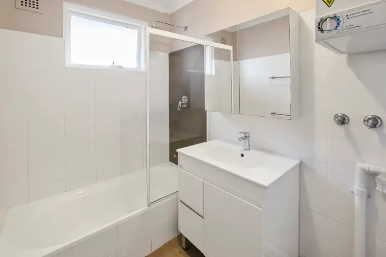 Fifth view of Homely apartment listing, 6/5 Grafton Crescent, Dee Why NSW 2099