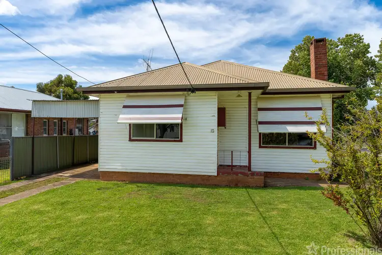 Third view of Homely house listing, 10 Glenroi Avenue, Orange NSW 2800