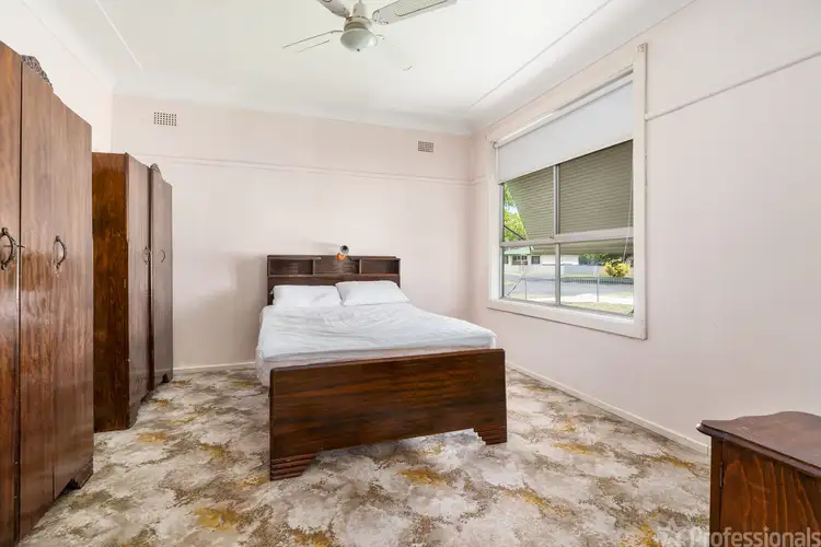 Fifth view of Homely house listing, 10 Glenroi Avenue, Orange NSW 2800