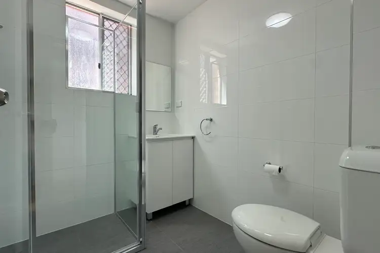 Fourth view of Homely unit listing, 2/112 Alfred Street, Rosehill NSW 2142