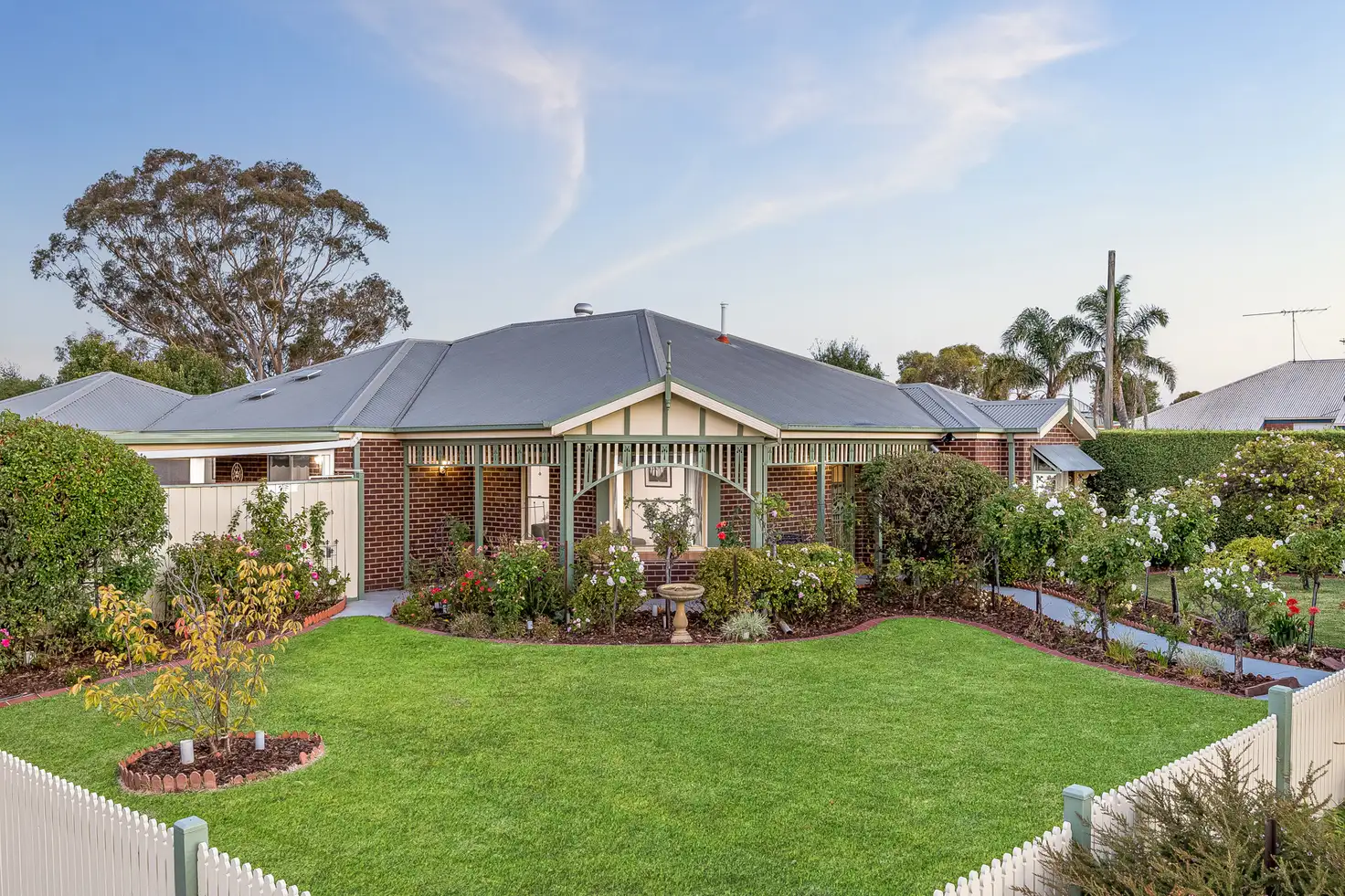 Main view of Homely house listing, 2 Oakwood Crescent, Waurn Ponds VIC 3216