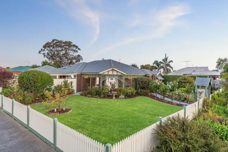 Fifth view of Homely house listing, 2 Oakwood Crescent, Waurn Ponds VIC 3216