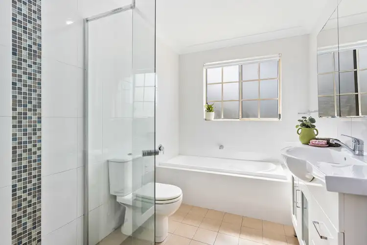 Sixth view of Homely townhouse listing, 1/109 Balgownie Road, Balgownie NSW 2519