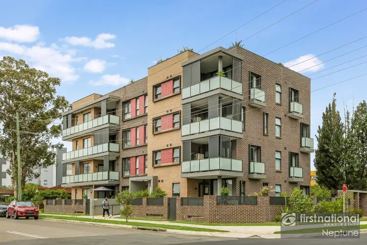 4/92 Aurelia Street, Toongabbie NSW 2146