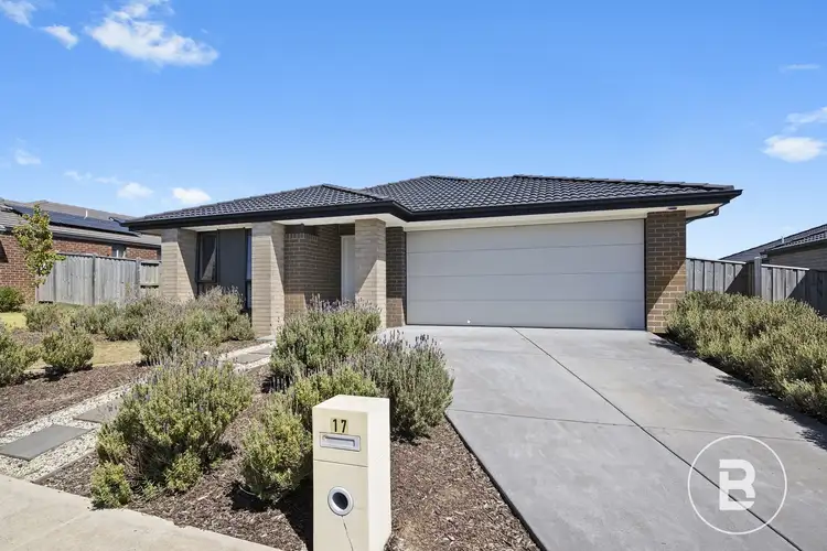 17 Banff Road, Winter Valley VIC 3358