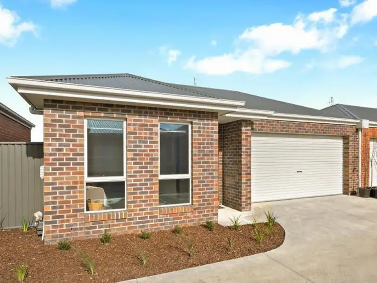 Second view of Homely house listing, 7/10 Wood Street, Soldiers Hill VIC 3350