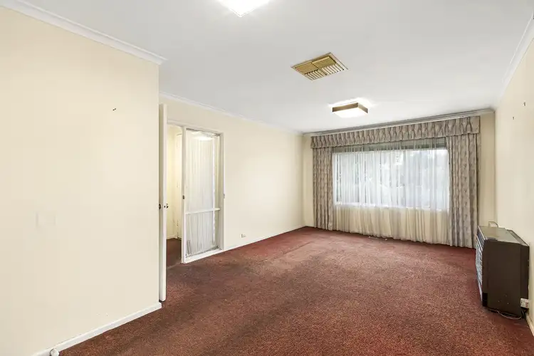 Second view of Homely house listing, 5 Braemar Close, Gladstone Park VIC 3043