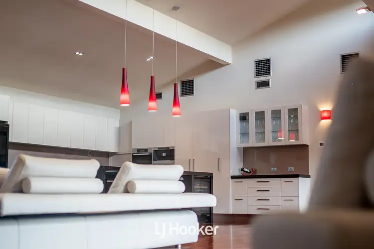 Fifth view of Homely house listing, 17-18 Carolyn Close, Narre Warren North VIC 3804