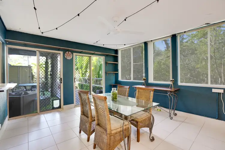 811/2-10 Greenslopes Street, Cairns North QLD 4870