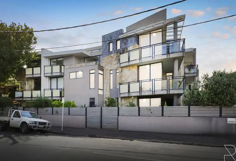 2/129-133 Ormond Esplanade, Elwood VIC 3184