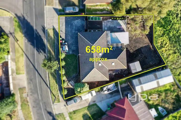 Second view of Homely house listing, 23 Clovelly Drive, Craigieburn VIC 3064