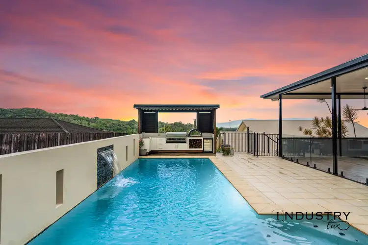 4 Trumpeter Street, Kanimbla QLD 4870