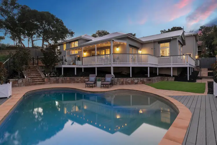 13 Decker Place, Fadden ACT 2904