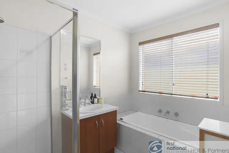Sixth view of Homely house listing, 7 Greenock Crescent, Cranbourne East VIC 3977