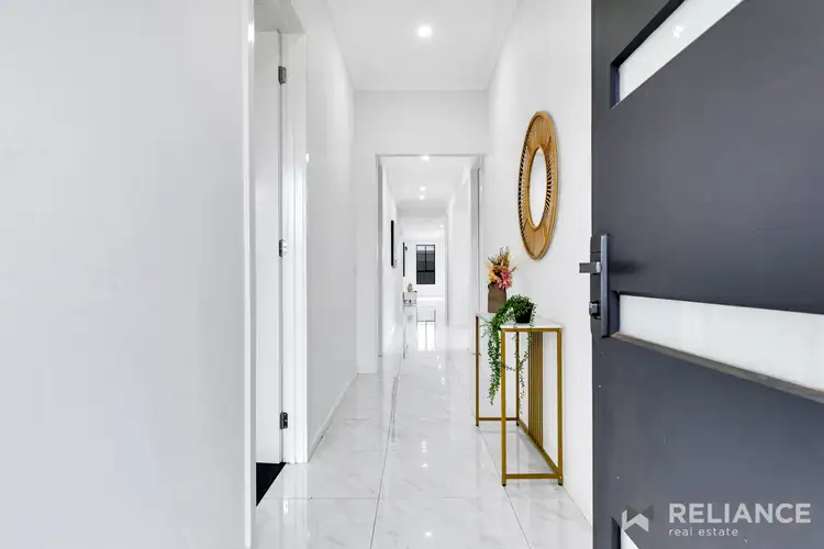 Second view of Homely house listing, 20 Bracknell Crescent, Strathtulloh VIC 3338