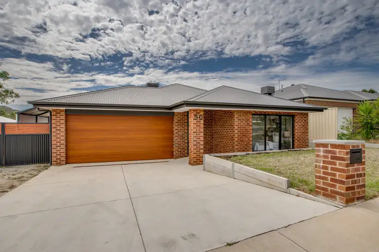 50 Harry Crescent, Hamilton Valley NSW 2641