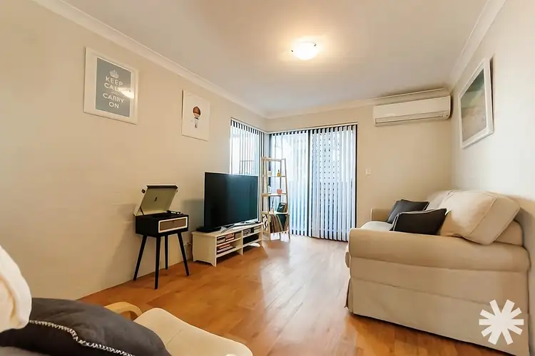 4/4 Manning Terrace, South Perth WA 6151