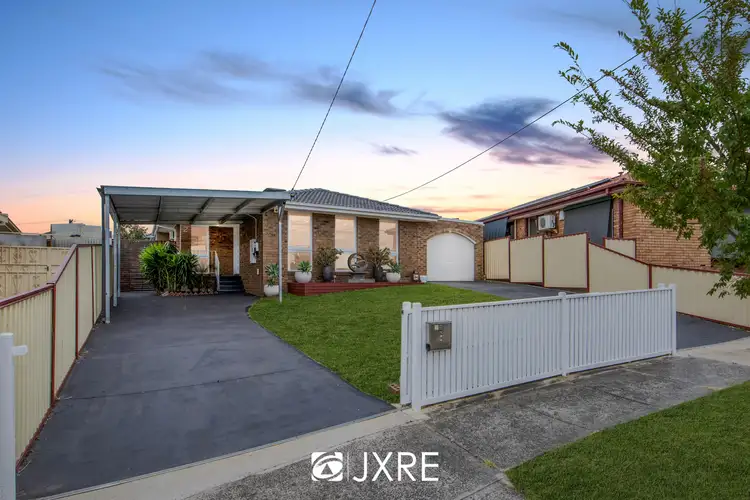 2 Murchison Crescent, Clayton South VIC 3169
