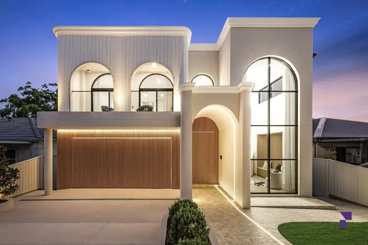 10 Greenacre Road, Greenacre NSW 2190