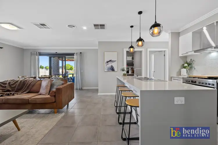 Fifth view of Homely house listing, 18 Charolais Court, Ascot VIC 3551