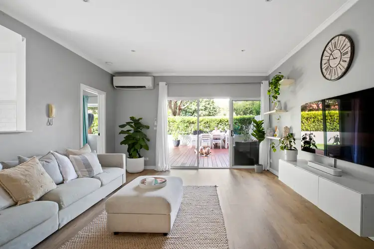 Second view of Homely unit listing, 1/58-60 Oaks Avenue, Dee Why NSW 2099